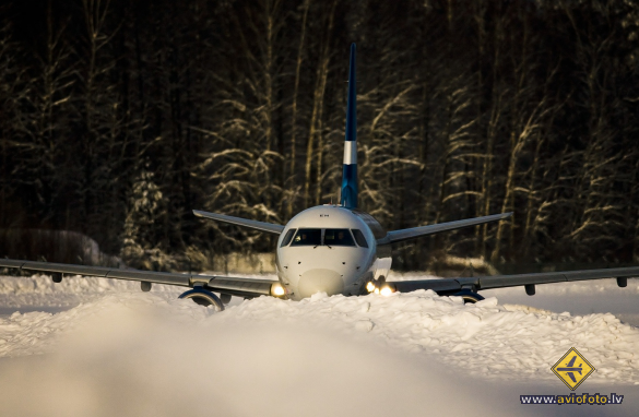 Embraer 170STD (ERJ-170-100STD)