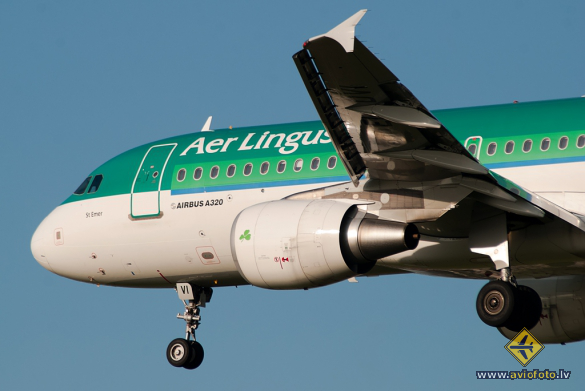 Airbus A320-214