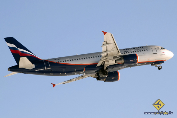 Airbus A320-214
