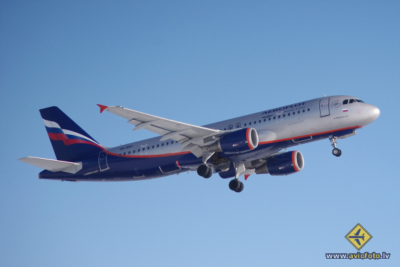 Airbus A320-214