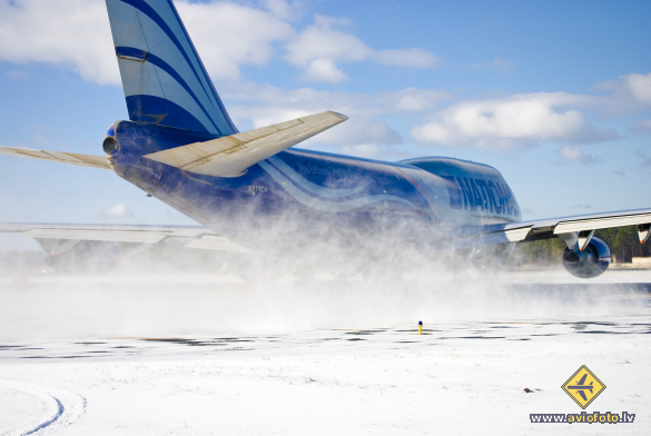 Boeing 747-428M(BCF)