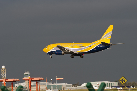 Boeing 737-31S