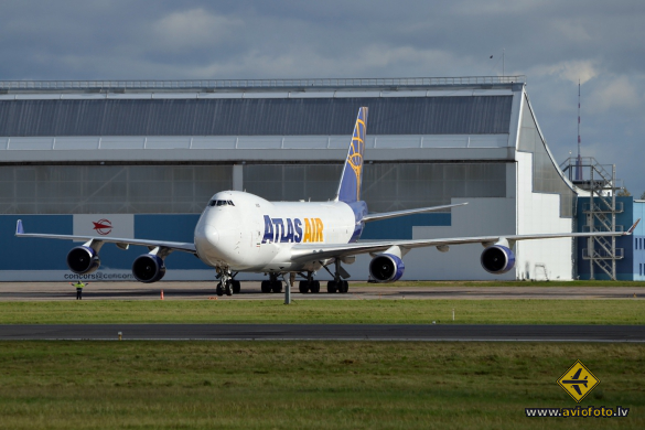 Boeing 747-47UF/SCD