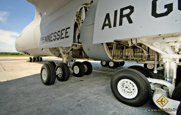 Lockheed C-5A Galaxy (L-500)