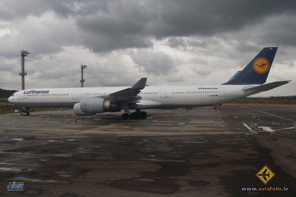Airbus A340-642