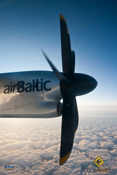 Bombardier DHC-8-402 Q400