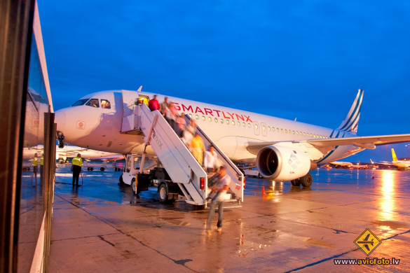 Airbus A320-211