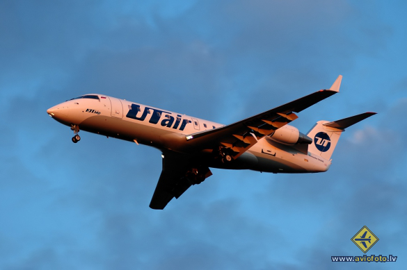 Bombardier CRJ-200LR (CL-600-2B19)