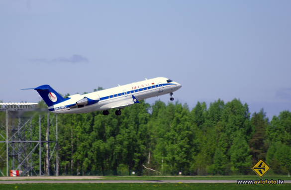 Bombardier CRJ-200ER (CL-600-2B19)