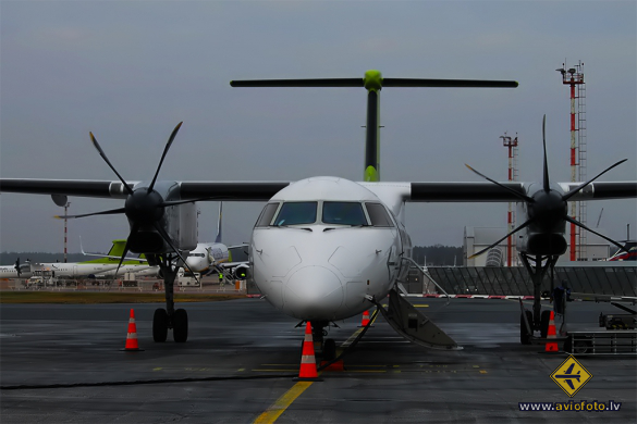 Bombardier DHC-8-402 Q400