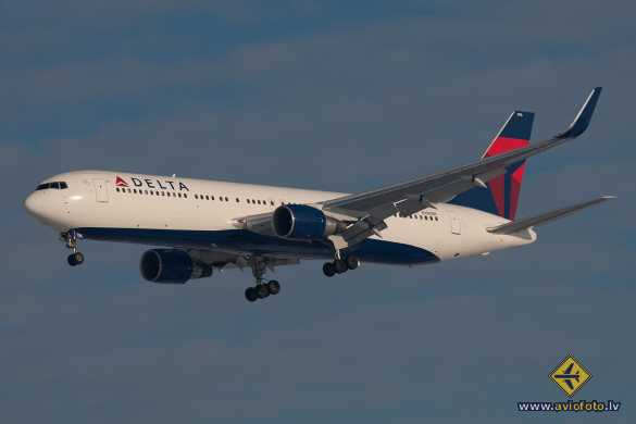 Boeing 767-332/ER