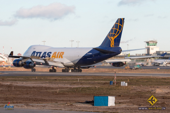 Boeing 747-47UF/SCD