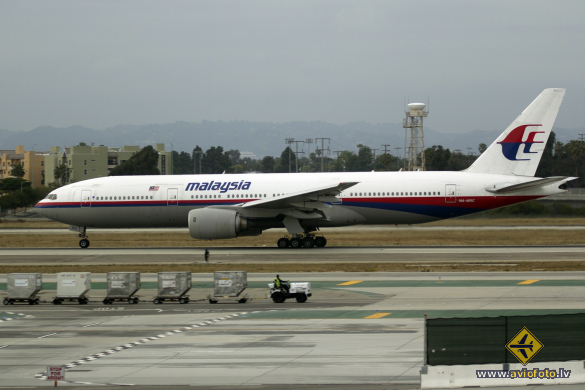 Boeing 777-2H6/ER