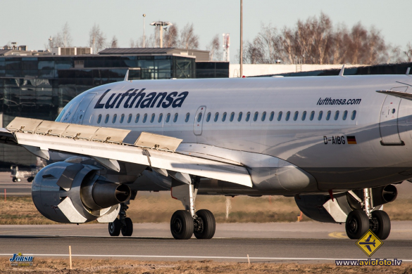 Airbus A319-114