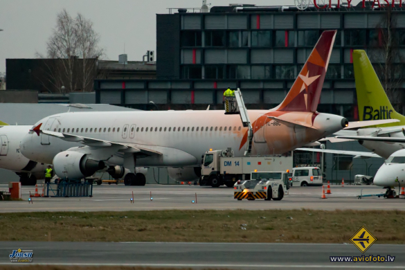 Airbus A320-211