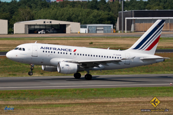 Airbus A318-111