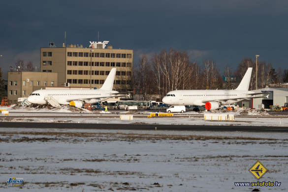 Airbus A320-214