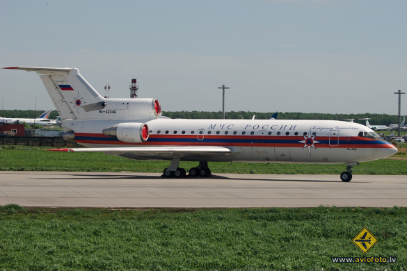 Yakovlev Yak-42D