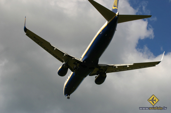 Boeing 737-8AS