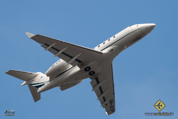 Bombardier Challenger 300 (BD-100-1A10)