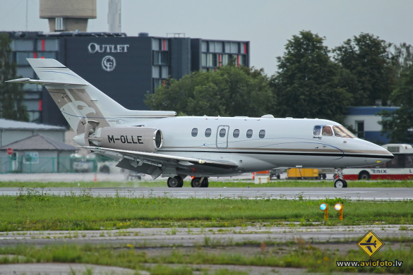 Hawker 750 H25B
