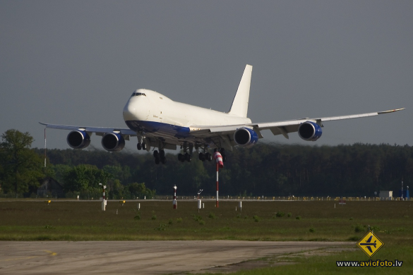 Boeing 747-87UF/SCD