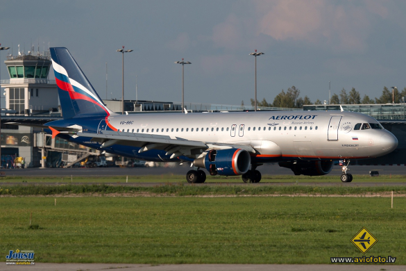 Airbus A320-214