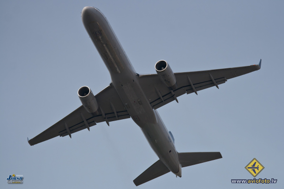 Boeing 757-224