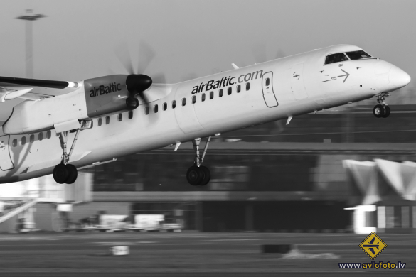 Bombardier DHC-8-402 Q400