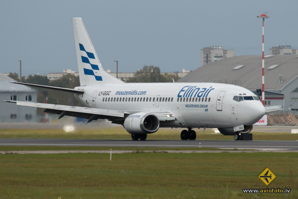 Boeing 737-3Q8