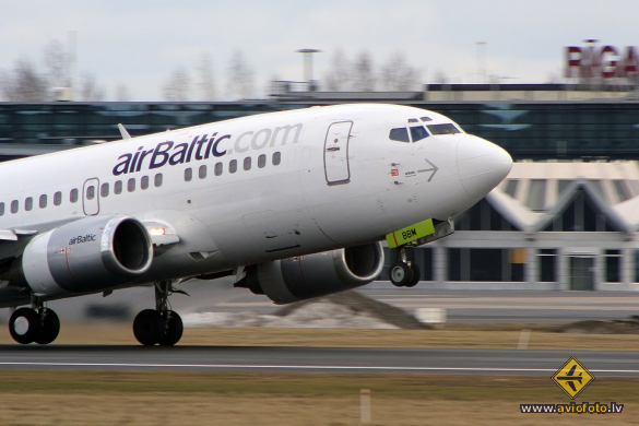 Boeing 737-522