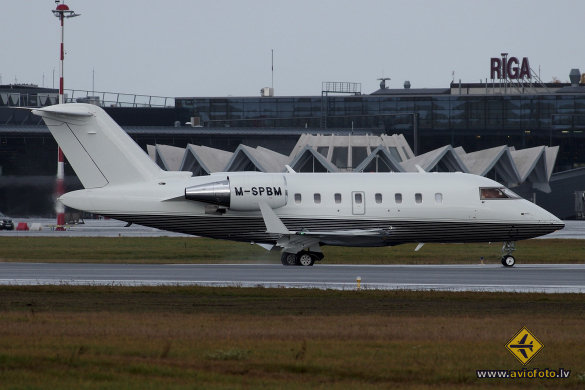 Bombardier Challenger 605 (CL-600-2B16)