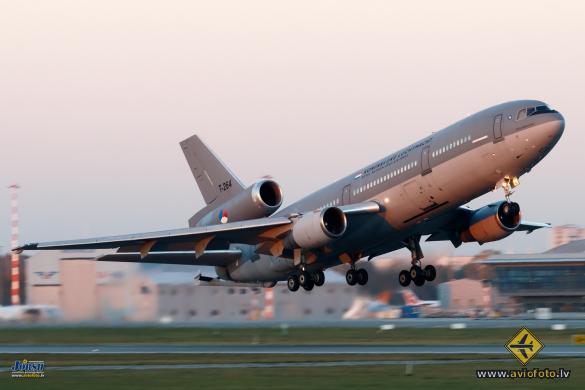 McDonnell Douglas KDC-10-30CF