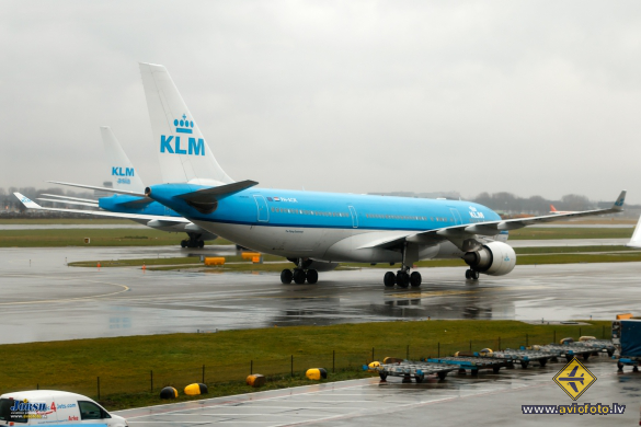 Airbus A330-203