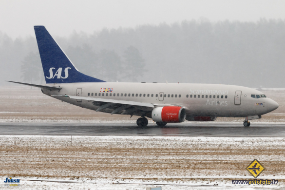 Boeing 737-783