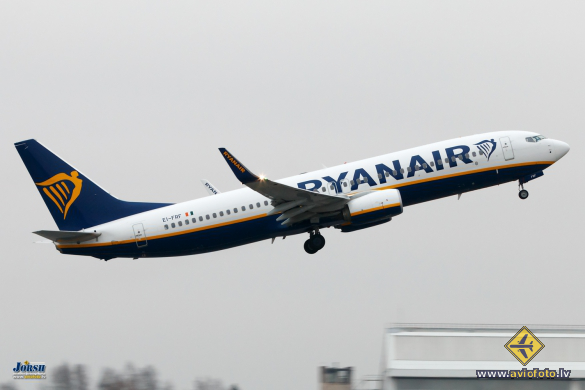 Boeing 737-8AS