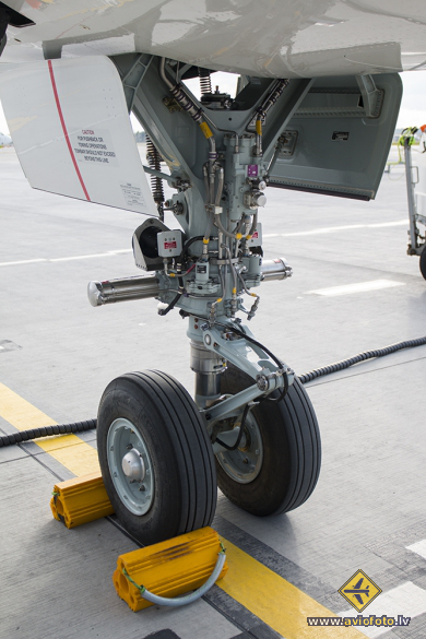 Bombardier CSeries CS300 (BD-500-1A11)