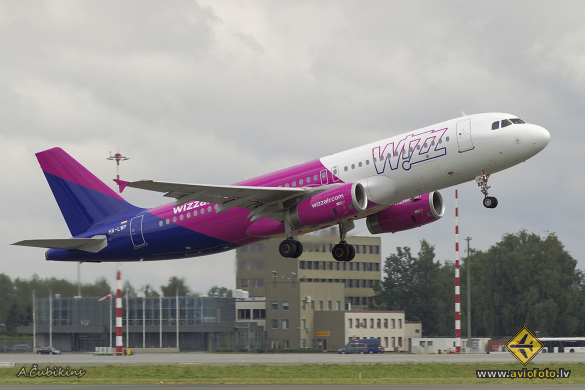 Airbus A320-232