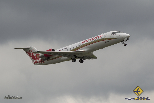 Bombardier CRJ-200ER (CL-600-2B19)