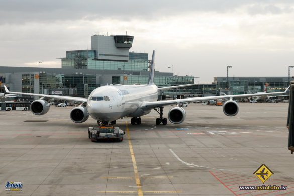 Airbus A340-642