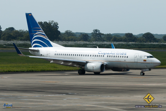 Boeing 737-7V3