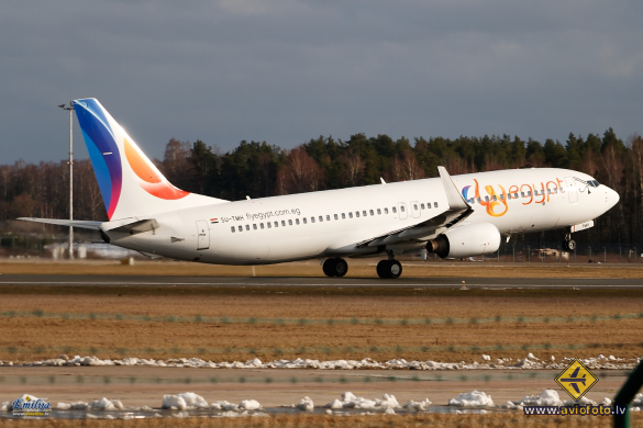 Boeing 737-8GJ