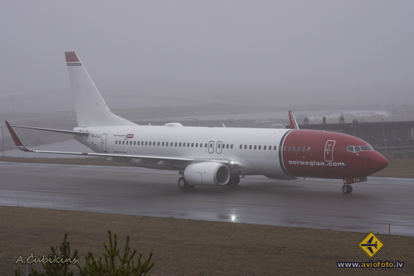 Boeing 737-8JP