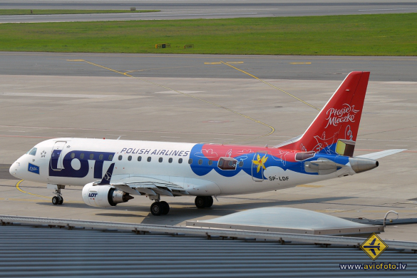 Embraer 170STD (ERJ-170-100STD)