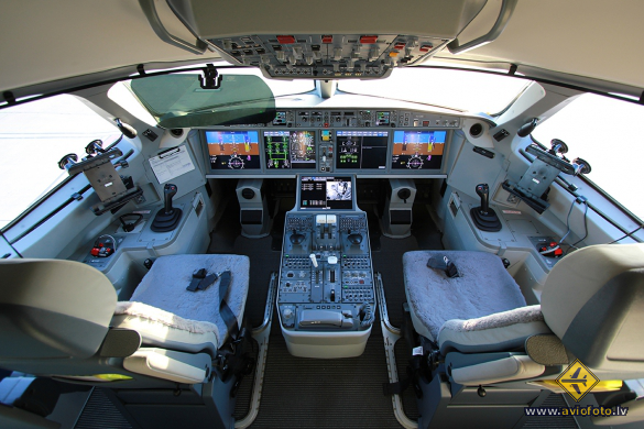 Bombardier CSeries CS300 (BD-500-1A11)