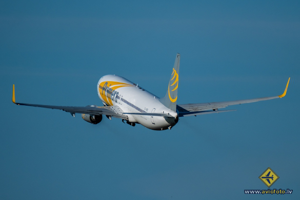 Boeing 737-86N