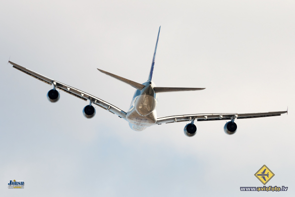 Airbus A380-861