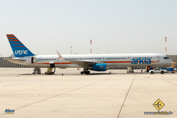 Boeing 757-3E7
