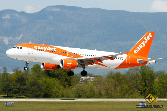 Airbus A320-214