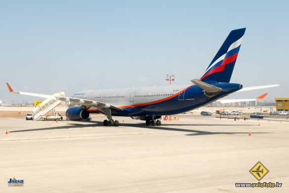 Airbus A330-343